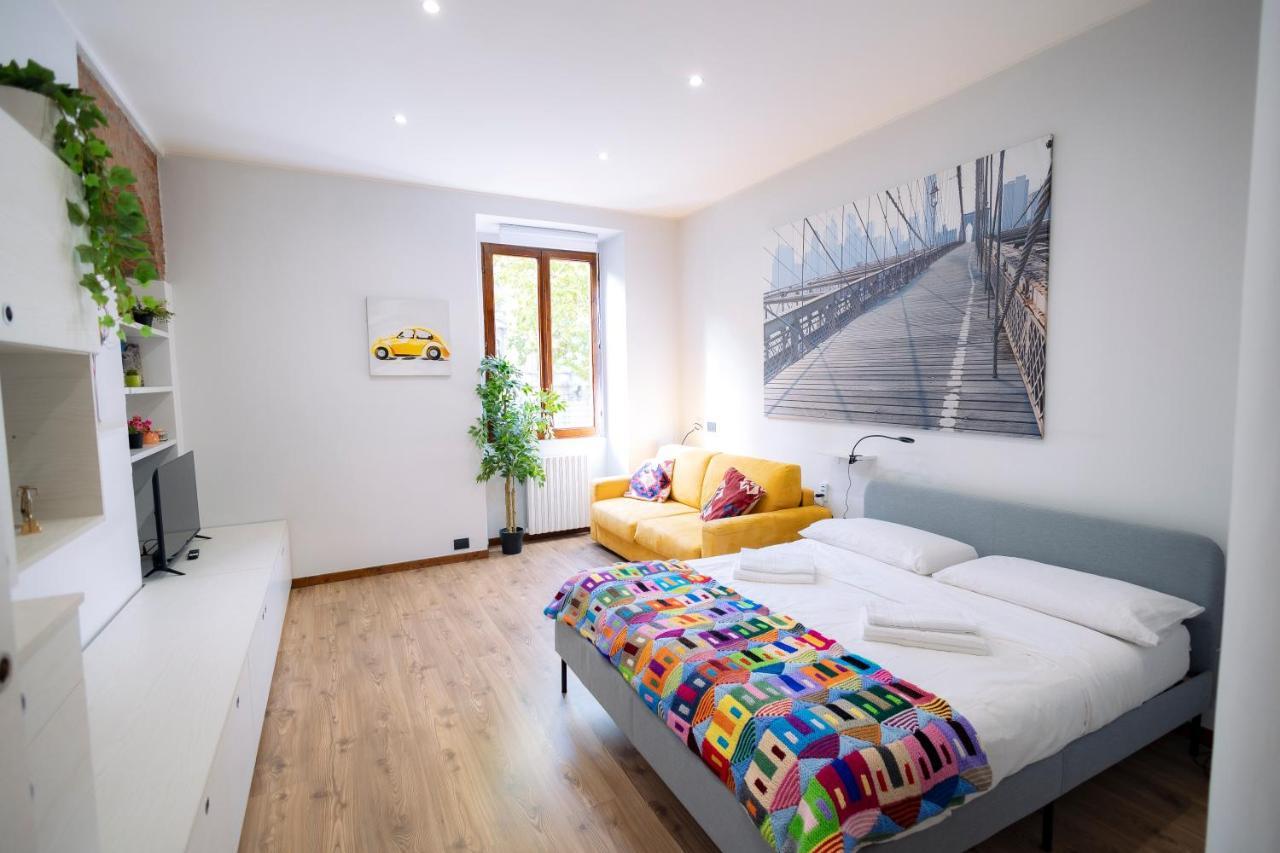 The Red Bricks Home - San Babila Area Milan Exterior photo